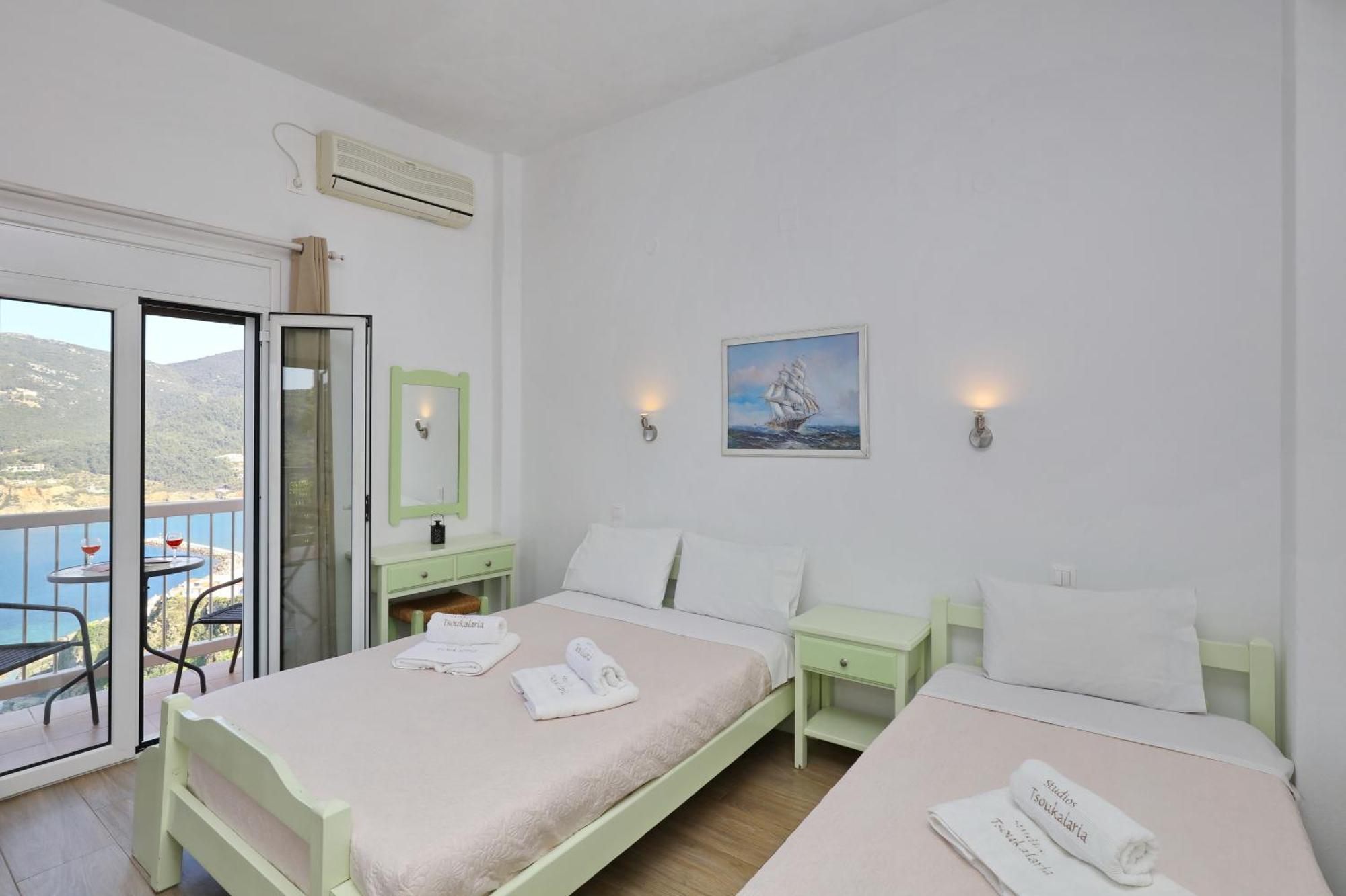 Tsoukalaria Studios Skopelos Town Exterior foto