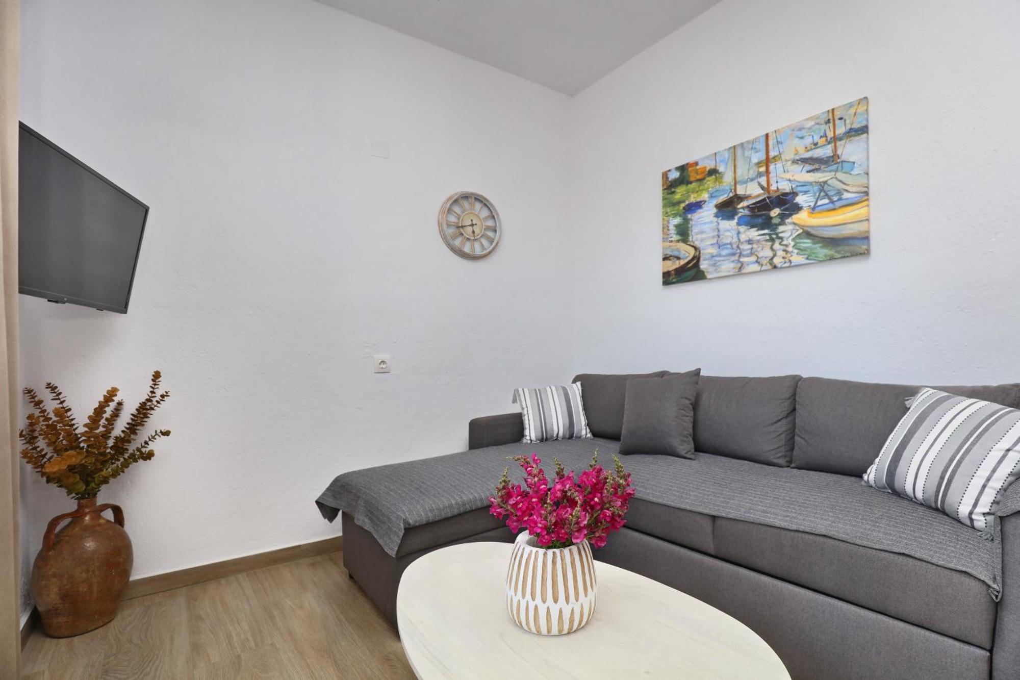 Tsoukalaria Studios Skopelos Town Exterior foto