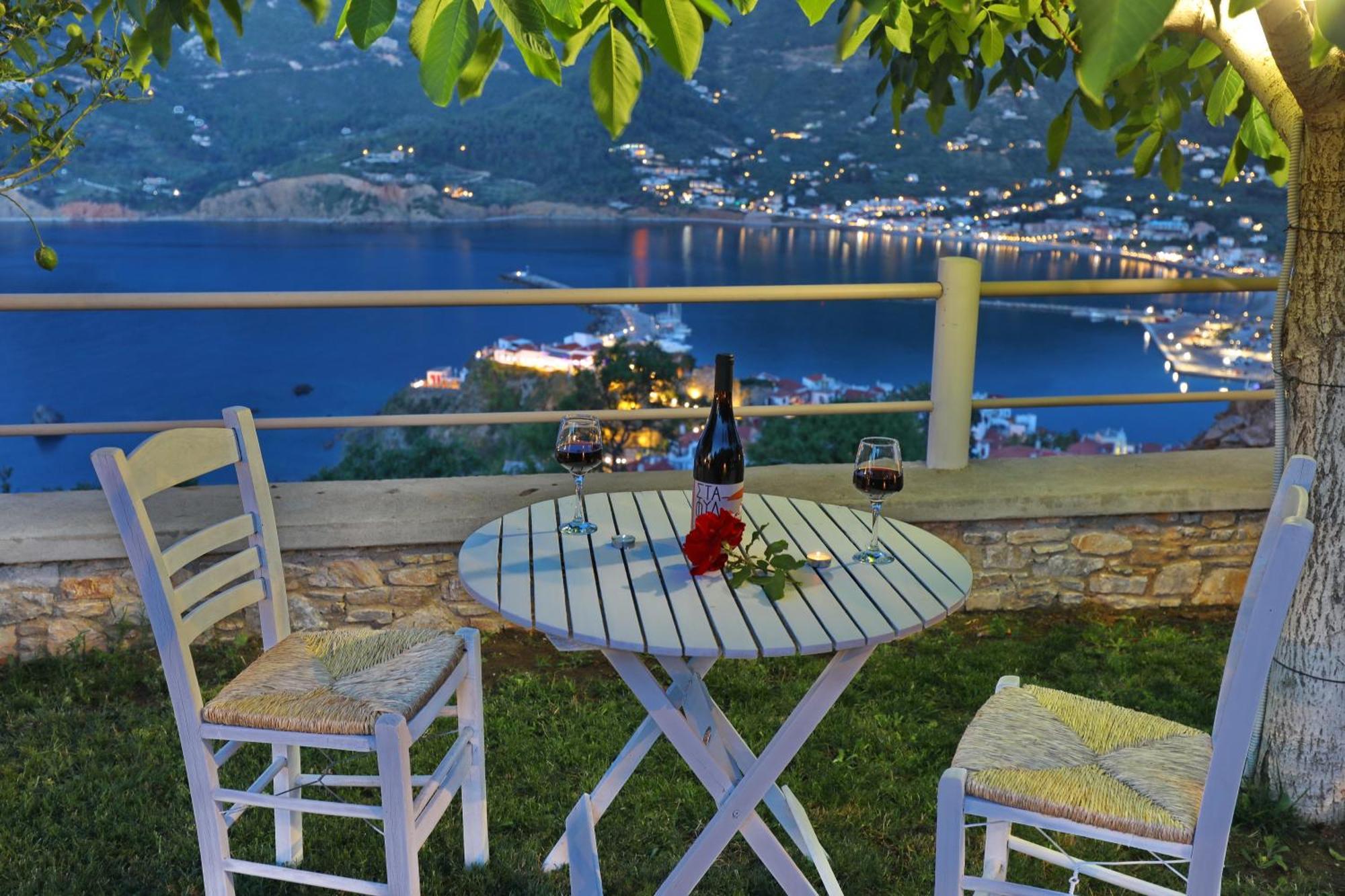 Tsoukalaria Studios Skopelos Town Exterior foto