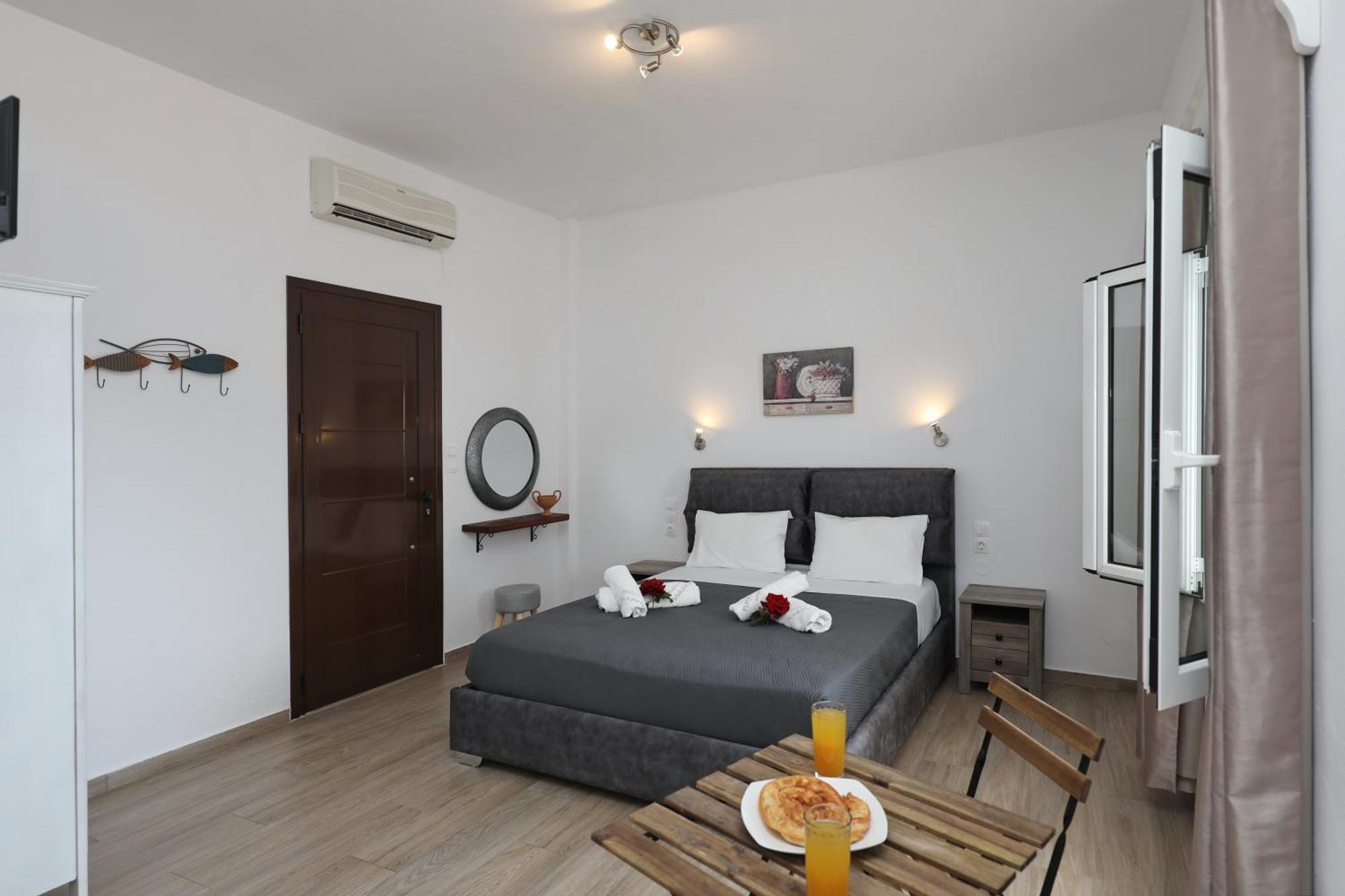 Tsoukalaria Studios Skopelos Town Exterior foto