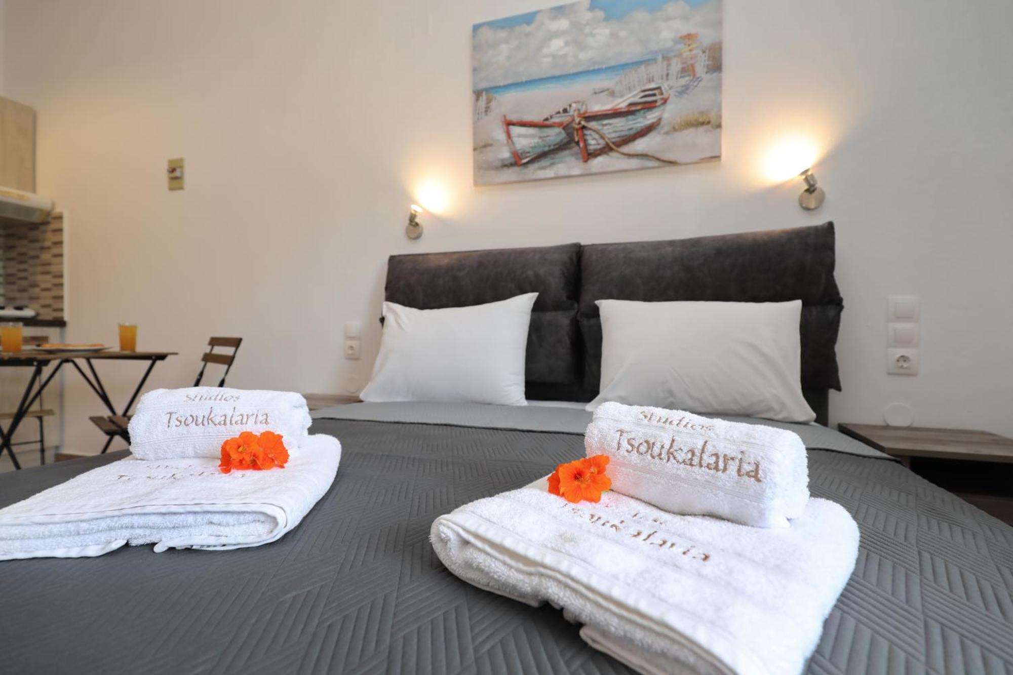 Tsoukalaria Studios Skopelos Town Exterior foto